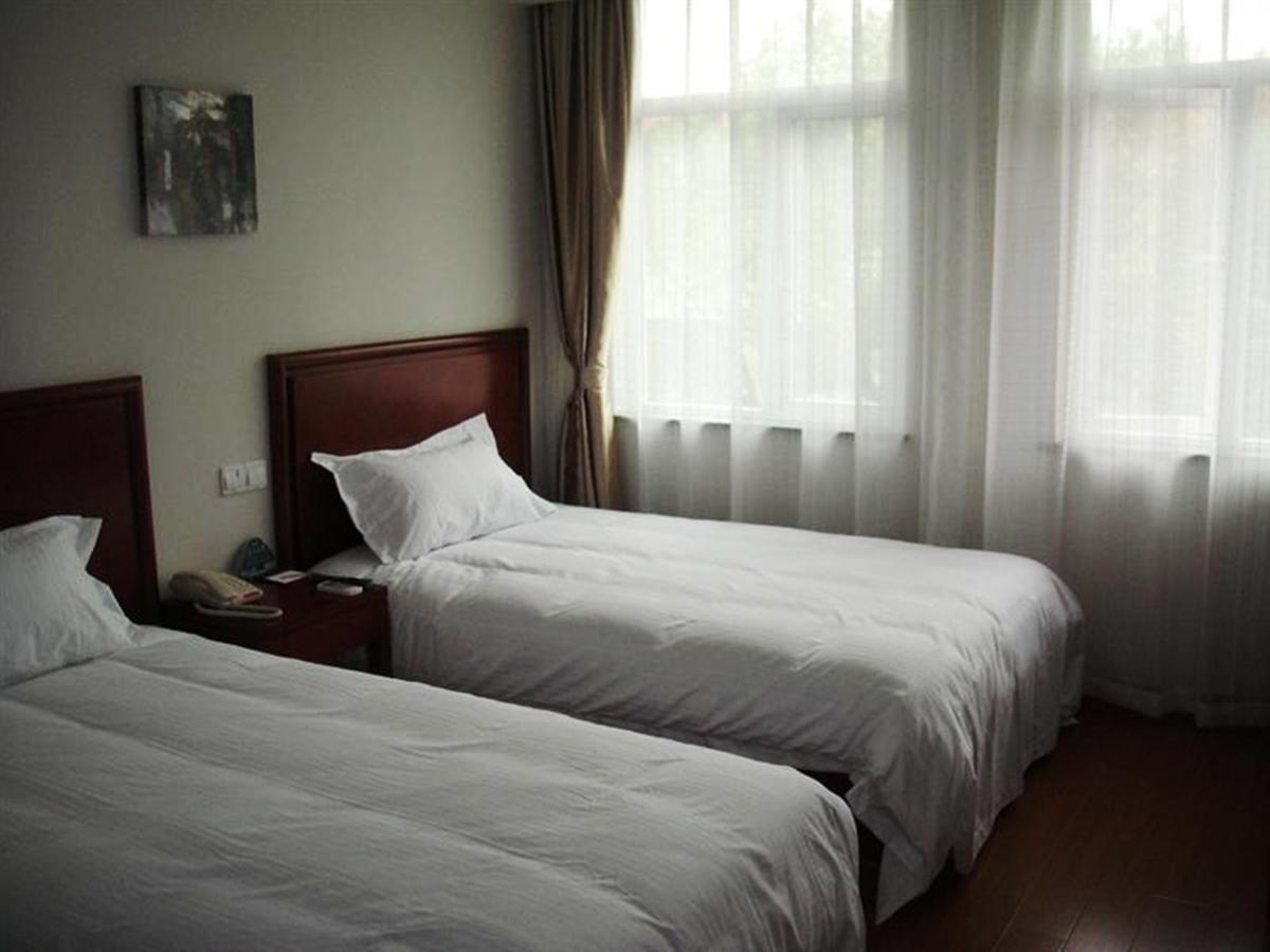 Greentree Inn Shanghai Expo Site South Yanggao Road Subway Station Express Hotel Exterior foto